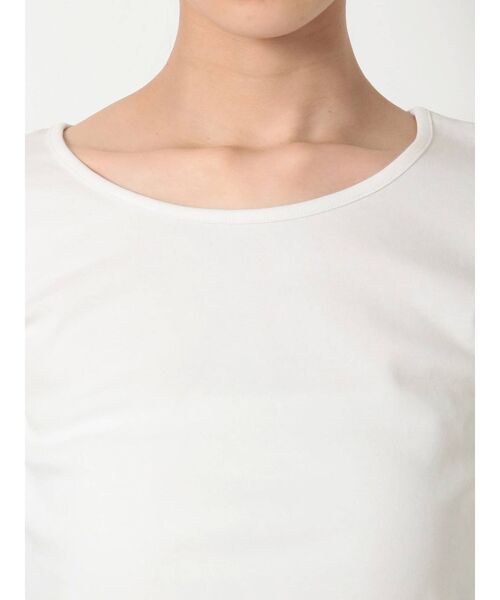 EVRIS（エヴリス）の「BASICクロップドロングスリーブTEE（Tシャツ/カットソー・レディース・ホワイト/グリーン/ブラック/オレンジ・FREE）」の14枚目の写真