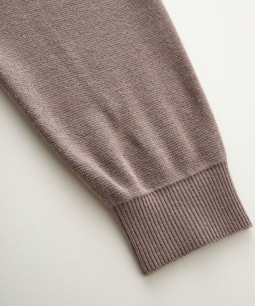 Mark Gonzales（マーク・ゴンザレス）の「Mark Gonzales/マークゴンザレス 別注 オーバーサイズ ミラノリブ ダルマスリーブモックネックニット（ニット/セーター・メンズ・ブラック/ベージュ/オフホワイト/オレンジ/ベージュ系その他/ダークブルー・FREE）」の19枚目の写真