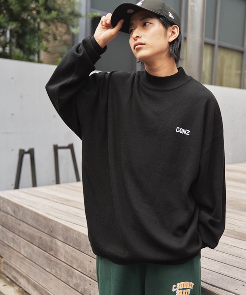 Mark Gonzales（マーク・ゴンザレス）の「Mark Gonzales/マークゴンザレス 別注 オーバーサイズ ミラノリブ ダルマスリーブモックネックニット（ニット/セーター・メンズ・ブラック/ベージュ/オフホワイト/オレンジ/ベージュ系その他/ダークブルー・FREE）」の12枚目の写真