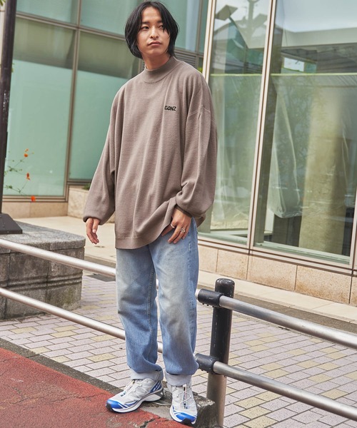 Mark Gonzales（マーク・ゴンザレス）の「Mark Gonzales/マークゴンザレス 別注 オーバーサイズ ミラノリブ ダルマスリーブモックネックニット（ニット/セーター・メンズ・ブラック/ベージュ/オフホワイト/オレンジ/ベージュ系その他/ダークブルー・FREE）」の17枚目の写真