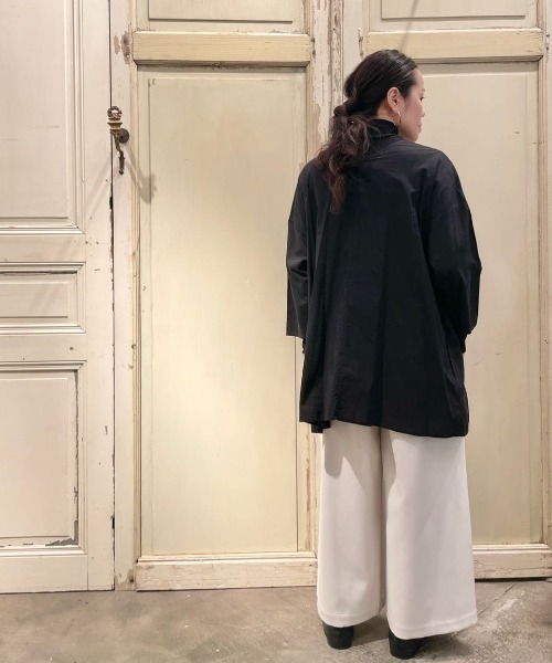 BEARDSLEY（ビアズリー）の「ハンドスモック刺繍ブラウス（シャツ/ブラウス・レディース・ブラウン/ブラック・FREE）」の5枚目の写真