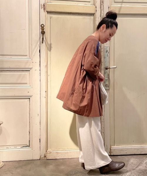 BEARDSLEY（ビアズリー）の「ハンドスモック刺繍ブラウス（シャツ/ブラウス・レディース・ブラウン/ブラック・FREE）」の14枚目の写真