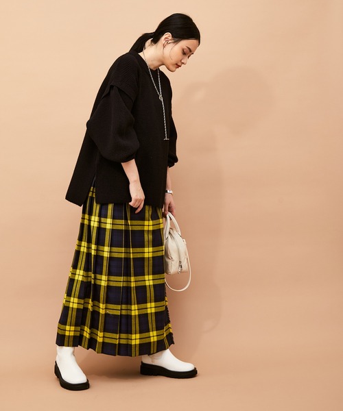ADAM ET ROPE'(アダムエロペ)の「【ZOZO限定】2WAYデタッチャブル片畦プルオーバー(ニット/セーター・レディース・ブラック/グレー/オフホワイト・FREE)」の4枚目の写真