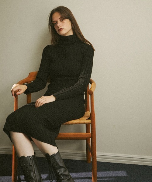 mangata(モンガータ)の「High neck ribknit onepiece(ワンピース・レディース・ホワイト/ブラック/ピンク・FREE)」の4枚目の写真