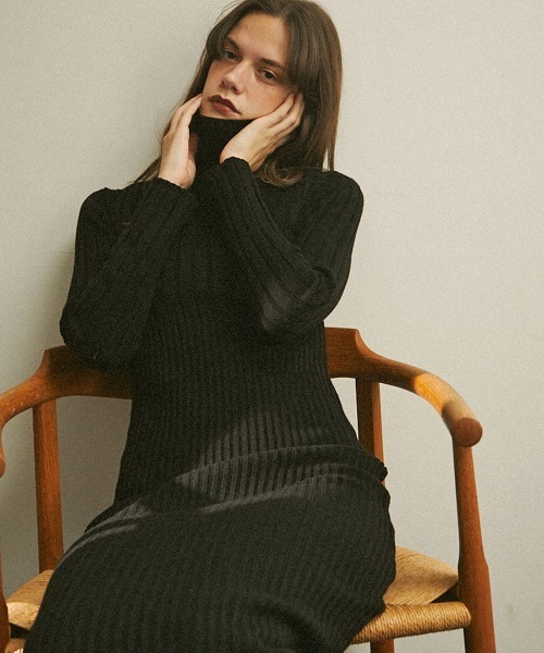 mangata(モンガータ)の「High neck ribknit onepiece(ワンピース・レディース・ホワイト/ブラック/ピンク・FREE)」の5枚目の写真