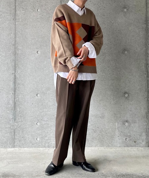 y/m by れぽすけ（イムバイレポスケ）の「マルチパターン柄Vネックニット（ニット/セーター・メンズ・ベージュ/ブラック・MEDIUM/LARGE）」の12枚目の写真