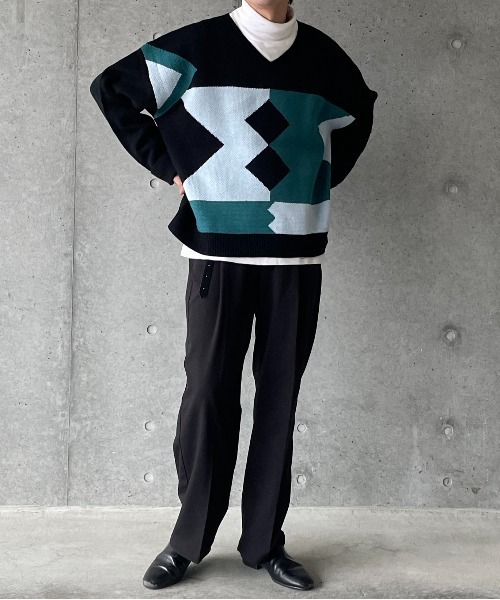 y/m by れぽすけ（イムバイレポスケ）の「マルチパターン柄Vネックニット（ニット/セーター・メンズ・ベージュ/ブラック・MEDIUM/LARGE）」の4枚目の写真