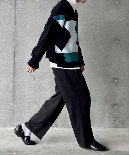 y/m by れぽすけ（イムバイレポスケ）の「マルチパターン柄Vネックニット（ニット/セーター・メンズ・ベージュ/ブラック・MEDIUM/LARGE）」の14枚目の写真