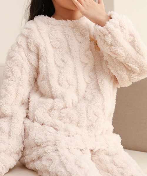 キッズ もこもこボアツイストデザインルームウェアパジャマ 上下2点