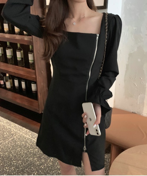 KOR(ケーオーアール)の「スクエアネック パフスリーブ ワンピース(ワンピース・レディース・ブラック・M/L/XL/XXL)」の10枚目の写真
