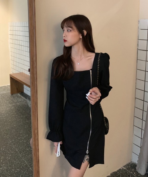 KOR(ケーオーアール)の「スクエアネック パフスリーブ ワンピース(ワンピース・レディース・ブラック・M/L/XL/XXL)」の5枚目の写真