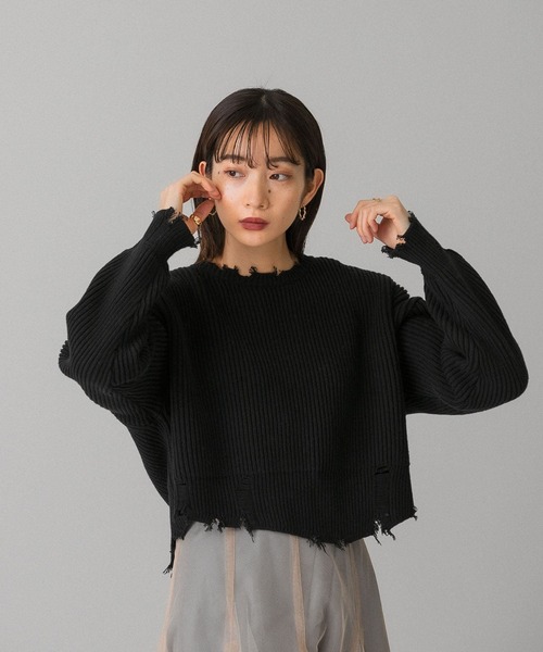 KBF（ケイビーエフ）の「クロップドダメージニット（ニット/セーター・レディース・ベージュ系その他/グリーン/ブラック・ONE）」の9枚目の写真