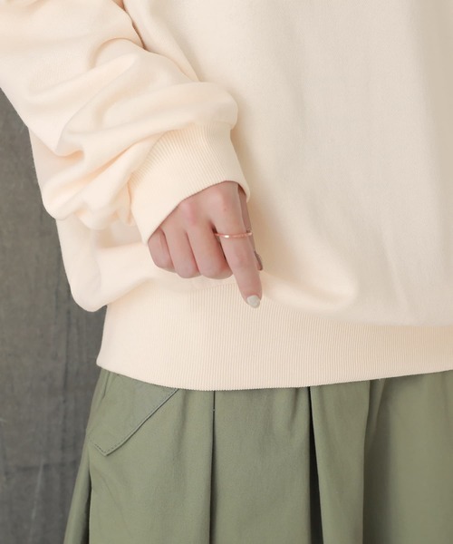 osharewalker(オシャレウォーカー)の「【廃盤】『パーカー風スタンド襟裏毛トップス』(スウェット・レディース・ラベンダー/ブラック/アイボリー・FREE)」の12枚目の写真