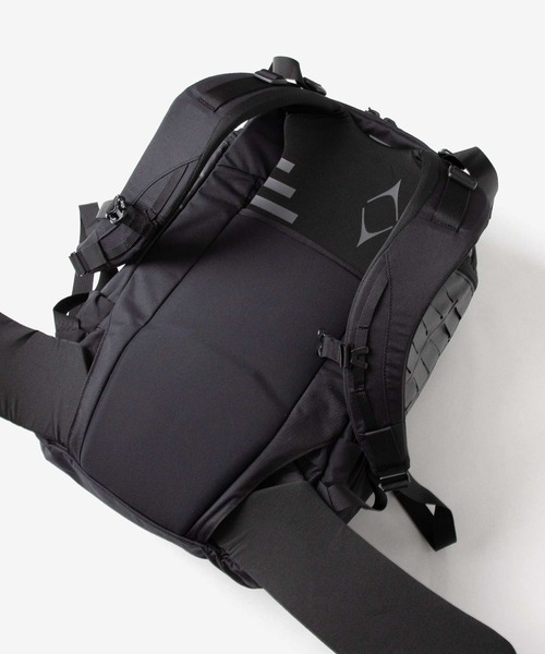 MYSTERY RANCH(ミステリーランチ)の「MYSTERY RANCH RIP RUCK 32 ミステリーランチ リップラック 32 バックパック(バックパック/リュック・メンズ・ウッド/ブラック/オリーブドラブ・FREE)」の17枚目の写真