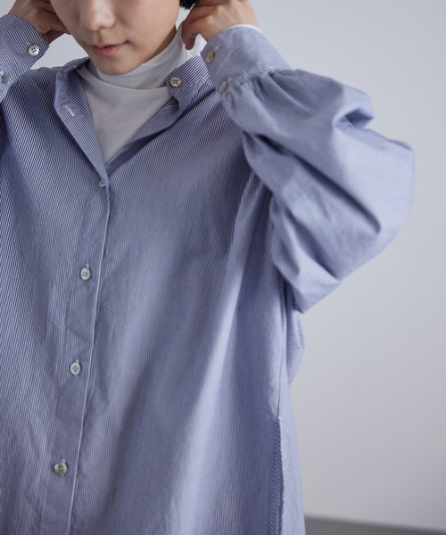 SALON adam et rope'（サロン アダム エ ロペ）の「サイドスリット/バンドカラーオーバーチュニックシャツ（シャツ/ブラウス・レディース・ネイビー/ピンク/ホワイト・FREE）」の19枚目の写真