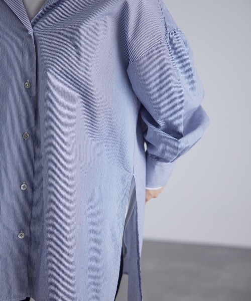 SALON adam et rope'（サロン アダム エ ロペ）の「サイドスリット/バンドカラーオーバーチュニックシャツ（シャツ/ブラウス・レディース・ネイビー/ピンク/ホワイト・FREE）」の10枚目の写真