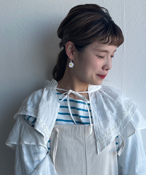 w closet(ダブルクローゼット)の「コットンフリルカラーボレロ(シャツ/ブラウス・レディース・オフホワイト・FREE)」の12枚目の写真