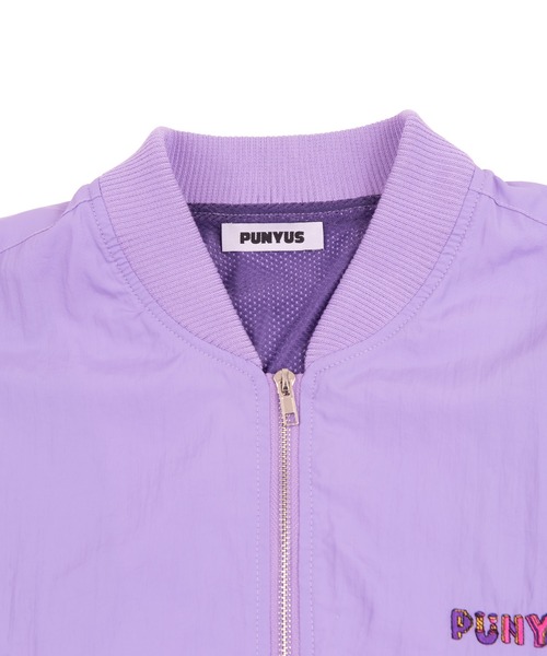 PUNYUS（プニュズ）の「バイカラーナイロンブルゾン（ナイロンジャケット・レディース・ベージュ/パープル/グリーン・2/4/3）」の6枚目の写真