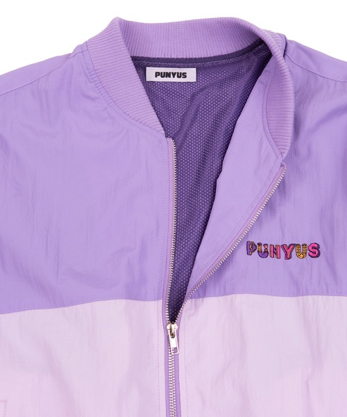 PUNYUS（プニュズ）の「バイカラーナイロンブルゾン（ナイロンジャケット・レディース・ベージュ/パープル/グリーン・2/4/3）」の8枚目の写真