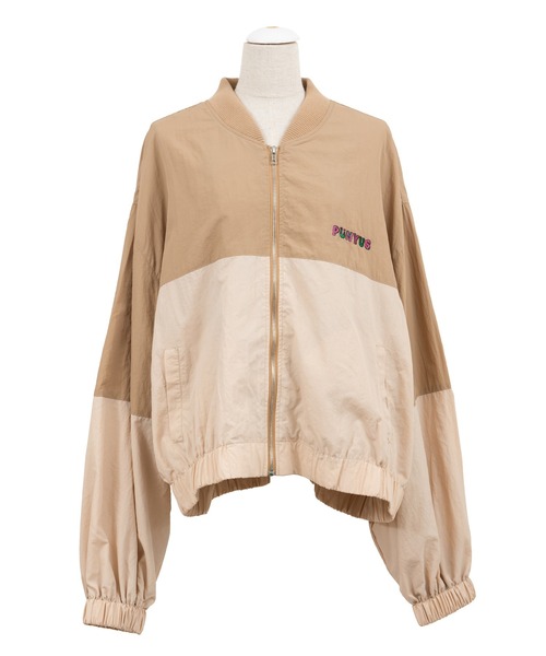 PUNYUS（プニュズ）の「バイカラーナイロンブルゾン（ナイロンジャケット・レディース・ベージュ/パープル/グリーン・2/4/3）」の9枚目の写真