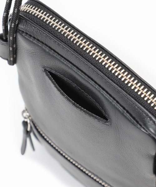 JOURNAL STANDARD（ジャーナルスタンダード）の「【WEB限定】JS LEATHER カウレザー マルチショルダーバック（ショルダーバッグ・メンズ・ブラック・FREE）」の14枚目の写真