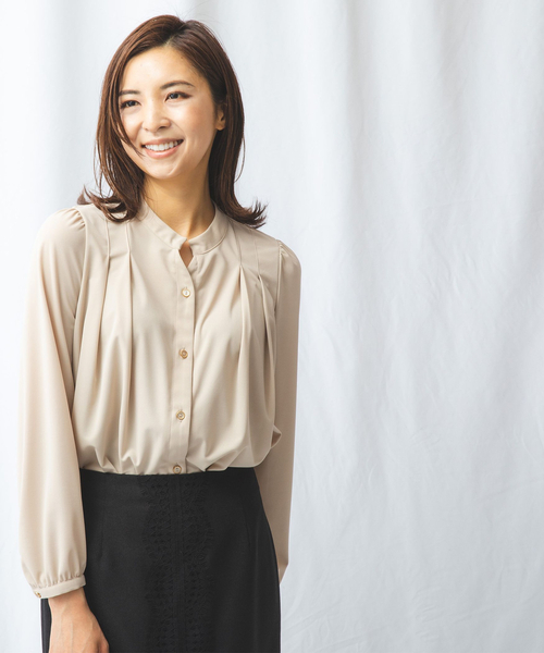 NARACAMICIE(ナラカミーチェ)の「無地カットソーフロントタックブラウス(Tシャツ/カットソー・レディース・ベージュ/ブルー・X-LARGE/LARGE/MEDIUM/XX-LARGE)」の17枚目の写真