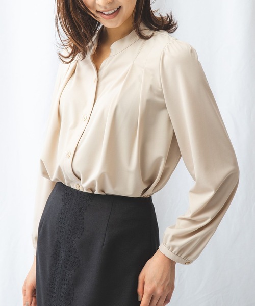 NARACAMICIE(ナラカミーチェ)の「無地カットソーフロントタックブラウス(Tシャツ/カットソー・レディース・ベージュ/ブルー・X-LARGE/LARGE/MEDIUM/XX-LARGE)」の5枚目の写真