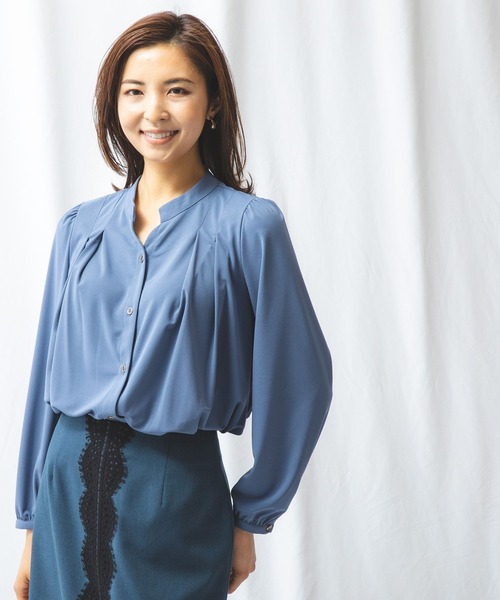 NARACAMICIE(ナラカミーチェ)の「無地カットソーフロントタックブラウス(Tシャツ/カットソー・レディース・ベージュ/ブルー・X-LARGE/LARGE/MEDIUM/XX-LARGE)」の11枚目の写真