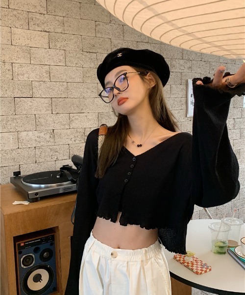 yuue' ( wear )(ユーイ)の「ショート丈 シースルー カーディガン ロングスリーブ トップス(Tシャツ/カットソー・レディース・ホワイト/ブラック・FREE)」の19枚目の写真
