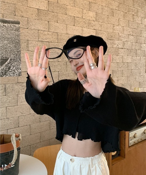 yuue' ( wear )(ユーイ)の「ショート丈 シースルー カーディガン ロングスリーブ トップス(Tシャツ/カットソー・レディース・ホワイト/ブラック・FREE)」の4枚目の写真