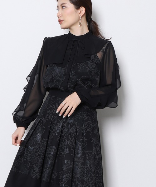 Re.Verofonna(ヴェロフォンナ)の「アシメトリーカラーオーガンジーブラウス(シャツ/ブラウス・レディース・ブラック/アイボリー・38)」の2枚目の写真