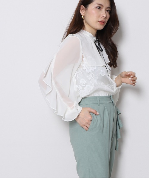 Re.Verofonna(ヴェロフォンナ)の「アシメトリーカラーオーガンジーブラウス(シャツ/ブラウス・レディース・ブラック/アイボリー・38)」の3枚目の写真