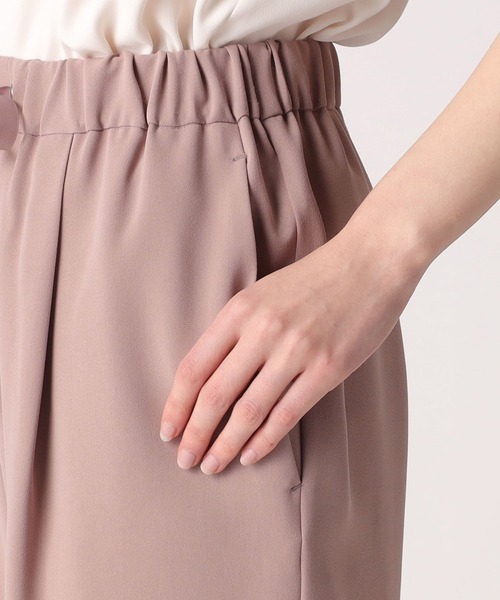 LAISSE PASSE(レッセパッセ)の「イージーワイドパンツ(スラックス・レディース・スモークピンク/グレイッシュブルー・MEDIUM/SMALL)」の8枚目の写真