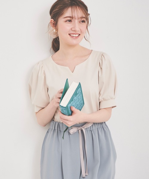 LAISSE PASSE(レッセパッセ)の「イージーワイドパンツ(スラックス・レディース・スモークピンク/グレイッシュブルー・MEDIUM/SMALL)」の14枚目の写真