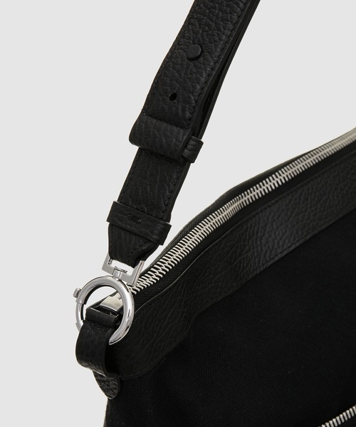 Maison Margiela(メゾンマルジェラ)の「SHOULDER BAG(ショルダーバッグ・メンズ・ブラック・FREE)」の11枚目の写真