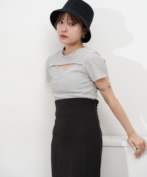 VANNIE U(ヴァニーユー)の「ダブルアーチボーダーTシャツ(Tシャツ/カットソー・レディース・ホワイト/ブラック/レッド/イエロー・FREE)」の8枚目の写真