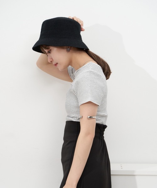 VANNIE U(ヴァニーユー)の「ダブルアーチボーダーTシャツ(Tシャツ/カットソー・レディース・ホワイト/ブラック/レッド/イエロー・FREE)」の9枚目の写真