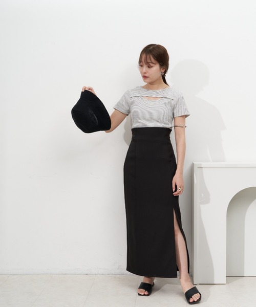 VANNIE U(ヴァニーユー)の「ダブルアーチボーダーTシャツ(Tシャツ/カットソー・レディース・ホワイト/ブラック/レッド/イエロー・FREE)」の19枚目の写真