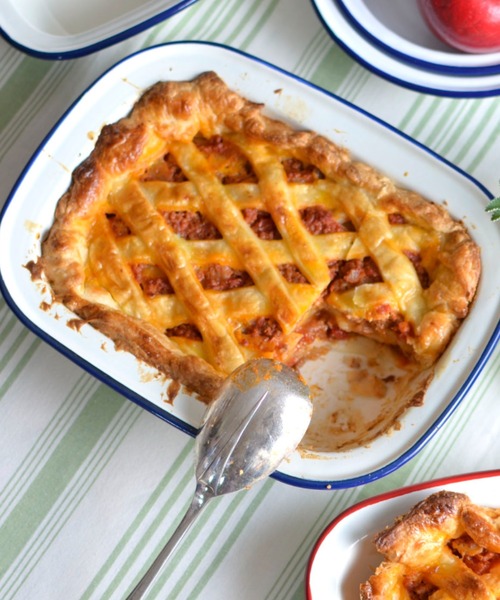 THE OLDE FARMHOUSE（ザ　オールドファームハウス）の「HUNTSMANS / ハンツマン  ホーローパイデッシュ・ブルー&レッド (セット) 28cm　TSI（食器・レディース・その他1・FREE）」の6枚目の写真