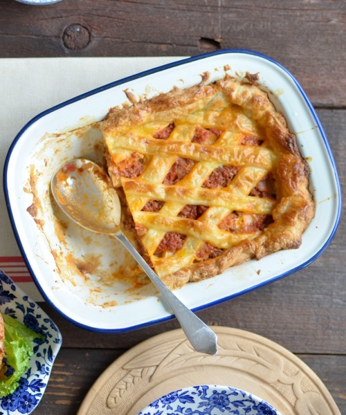 THE OLDE FARMHOUSE（ザ　オールドファームハウス）の「HUNTSMANS / ハンツマン  ホーローパイデッシュ・ブルー&レッド (セット) 28cm　TSI（食器・レディース・その他1・FREE）」の7枚目の写真