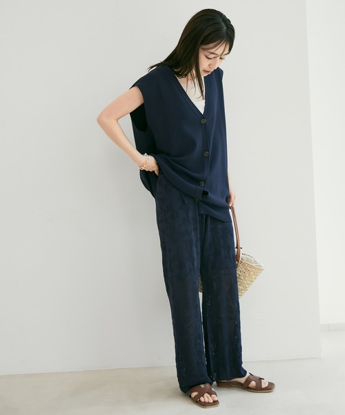 VIS（ビス）の「【接触冷感】【セットアップ対応】フレンチスリーブニットベスト（ベスト・レディース・ネイビー/オフホワイト/ダークブラウン・FREE）」の6枚目の写真