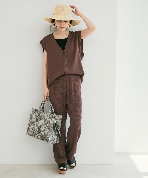 VIS（ビス）の「【接触冷感】【セットアップ対応】フレンチスリーブニットベスト（ベスト・レディース・ネイビー/オフホワイト/ダークブラウン・FREE）」の10枚目の写真