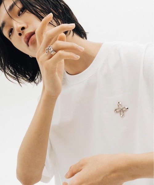 大人気 【SURGERY】 unbalance l clover logo T-shirts org.jpg