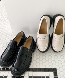 厚底ローファー