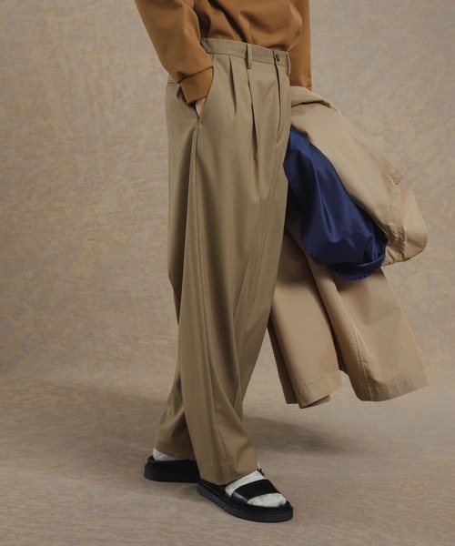 ADAM ET ROPE'（アダムエロペ）の「ワイドテーパード イージー ツータック スラックス/セットアップ対応（スラックス・メンズ・イエロー系その他3/チャコールグレー/ブラック/グレー系その他・S/L/M）」の8枚目の写真