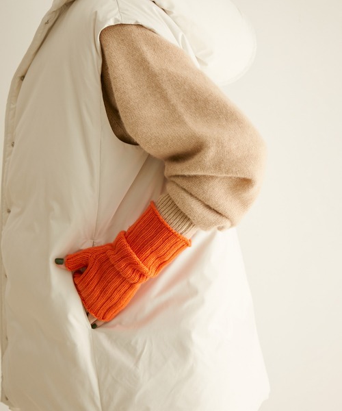 WILLIAM BRUNTON（ウィリアムブラントン）の「【William Brunton（ウイリアムブラントン）】3ply RIB WRIST WARMER（手袋・レディース・チャコールグレー/ベージュ/グレー/オレンジ・FREE）」の9枚目の写真