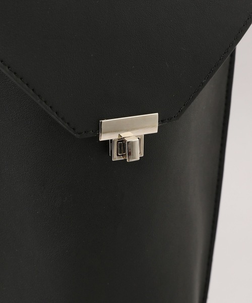 HARE（ハレ）の「メタルミニフラップBAG(HARE)（ショルダーバッグ・レディース・アイボリー/ブラック/ブラック系その他・FREE）」の21枚目の写真