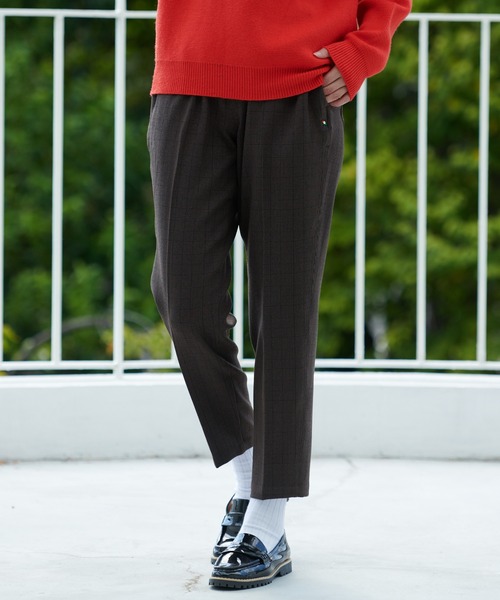 Arnold Palmer（アーノルドパーマー）の「テック ストレッチ シェア パンツ（その他パンツ・レディース・ブラック/モカ/グリーン/オフホワイト/ベージュ/スカイブルー/ブラウン/クリアグリーン/オリーブ/コーラル/バーガンディー/ダークグリーン/ネイビー/杢グレー/カーキ/グレー系/ブラウン系/ピンク/イエロー/ネイビー系/ホワイト系/ライトグレー系・S/L/M/XS/LL）」の9枚目の写真