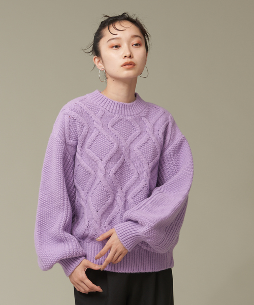 NOMINE(ノミネ)の「【WEB限定カラーあり】アランダイヤ柄ボリュームスリーブニット(ニット/セーター・レディース・ブラック/パープル/アイボリー/キャメル・フリー)」の4枚目の写真