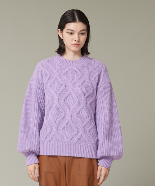 NOMINE(ノミネ)の「【WEB限定カラーあり】アランダイヤ柄ボリュームスリーブニット(ニット/セーター・レディース・ブラック/パープル/アイボリー/キャメル・フリー)」の6枚目の写真